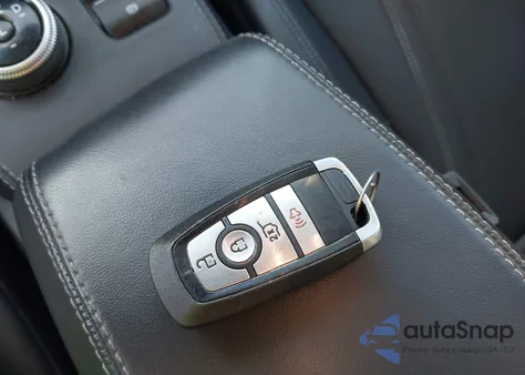 2024 Ford Mustang Mach-E Premium z USA, uszkodzony, nr VIN 3FMTK3SU8RMA04666